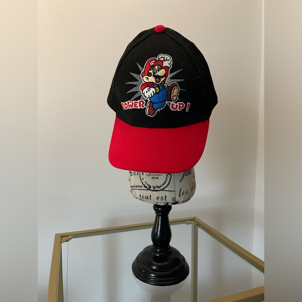 NWTNintendo Super Mario Bros Power Up Adjustable Baseball Kids Cap Hat Black/Red